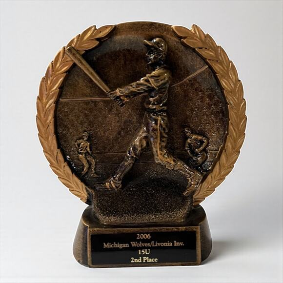 Bronze baseball Trophy - Picture 1 of 8